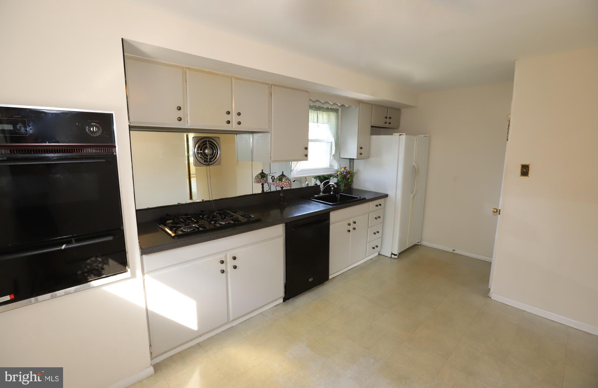 719 Dean Street Ridley Park, PA 19078 - Photo 15 of 25 Gallery Image 15