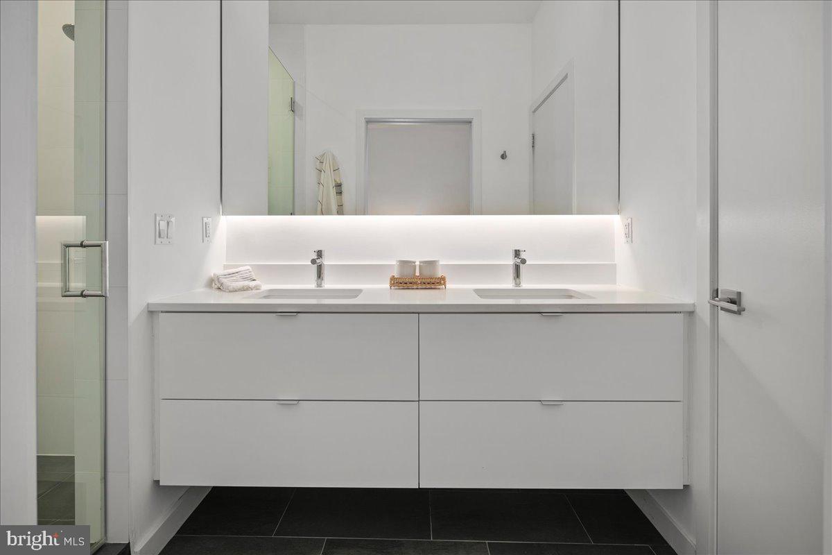 1541 6th Street Northwest, Unit 1 Washington, DC 20001 - Photo 16 of 34 Primary Bathroom