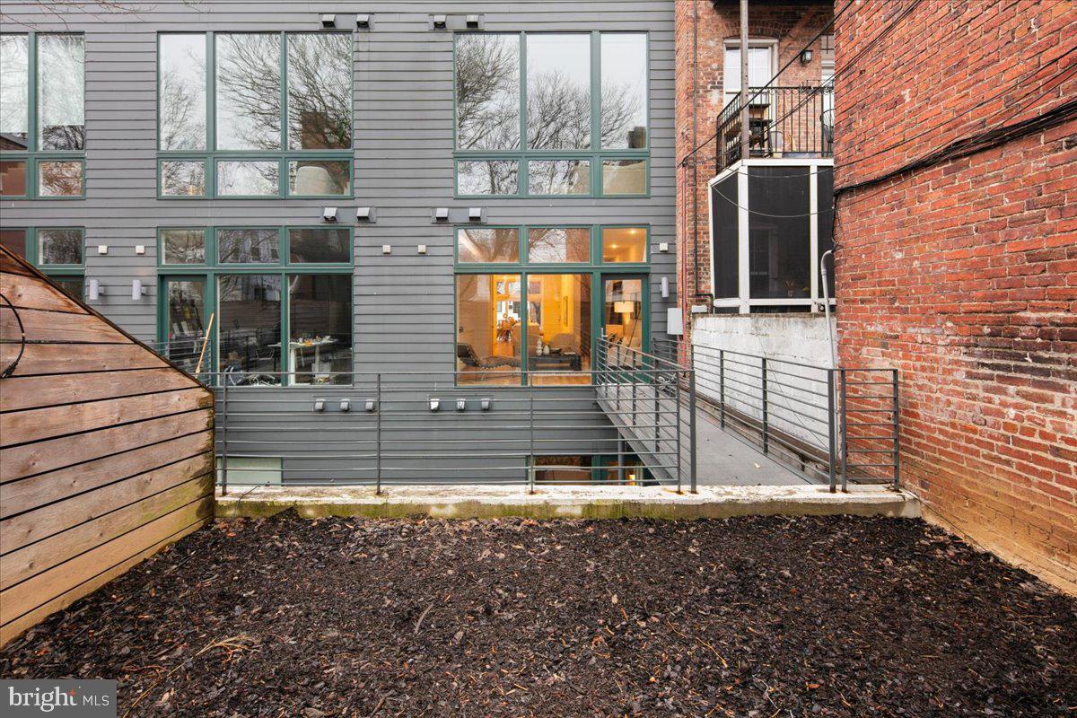 1541 6th Street Northwest, Unit 1 Washington, DC 20001 - Photo 30 of 34 Outdoor Space