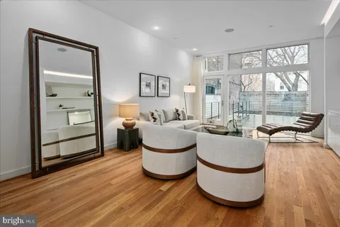 $1,100,000 | 1541 6th Street Northwest, Unit 1, Washington, DC 20001