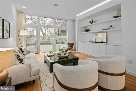 $1,075,000 | 1541 6th Street Northwest, Unit 1, Washington, DC 20001