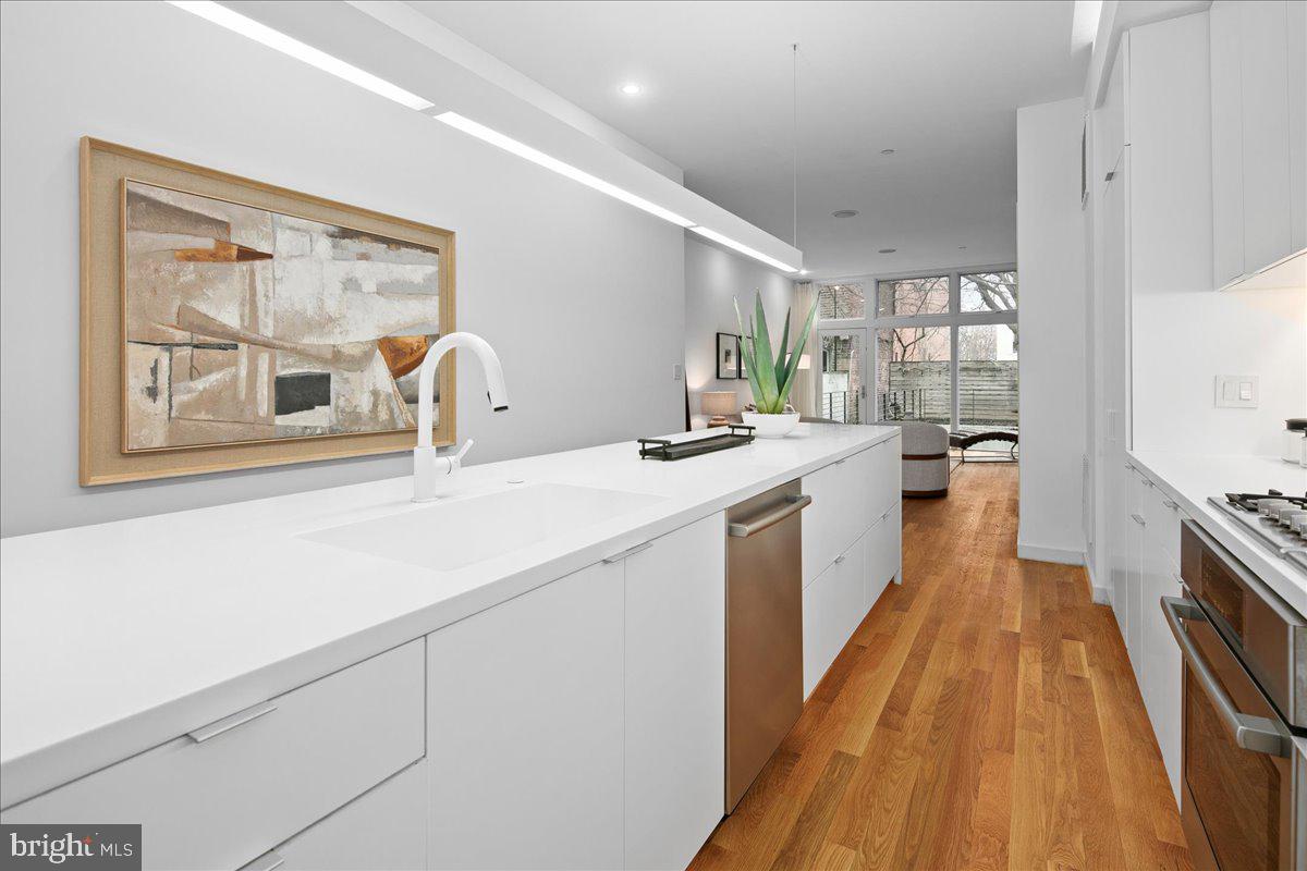 1541 6th Street Northwest, Unit 1 Washington, DC 20001 - Photo 10 of 34 Sleek Design