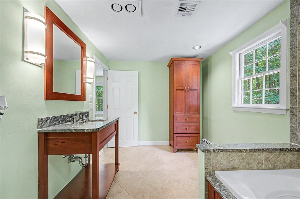 29 Pond Street Hopkinton, MA 01748 - Photo 27 of 42
