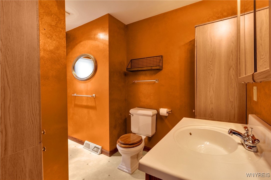 219 Stahl Road Amherst, NY 14068 - Photo 13 of 50