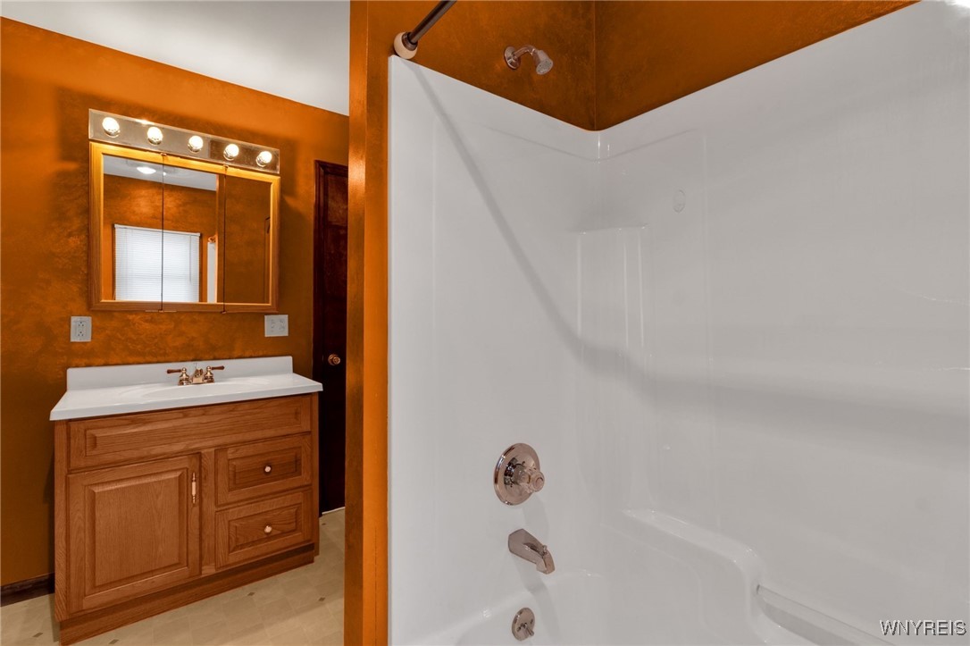 219 Stahl Road Amherst, NY 14068 - Photo 14 of 50