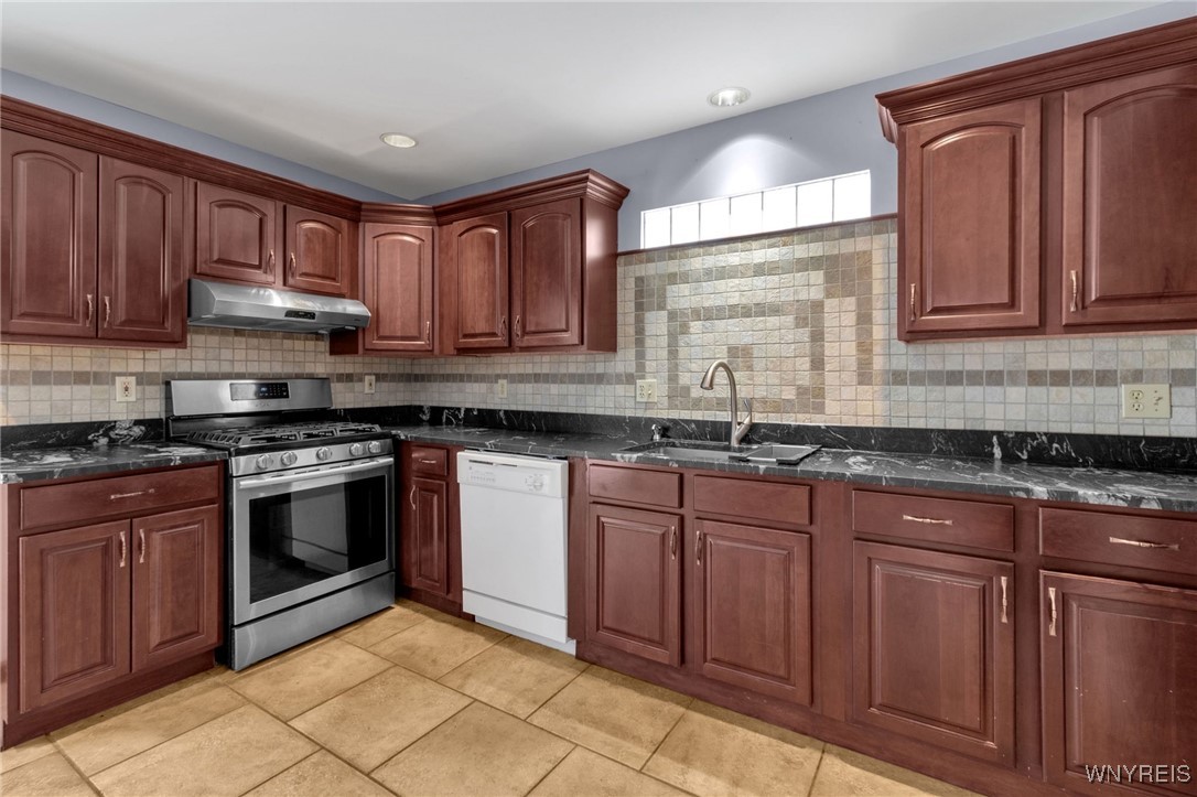 219 Stahl Road Amherst, NY 14068 - Photo 17 of 50