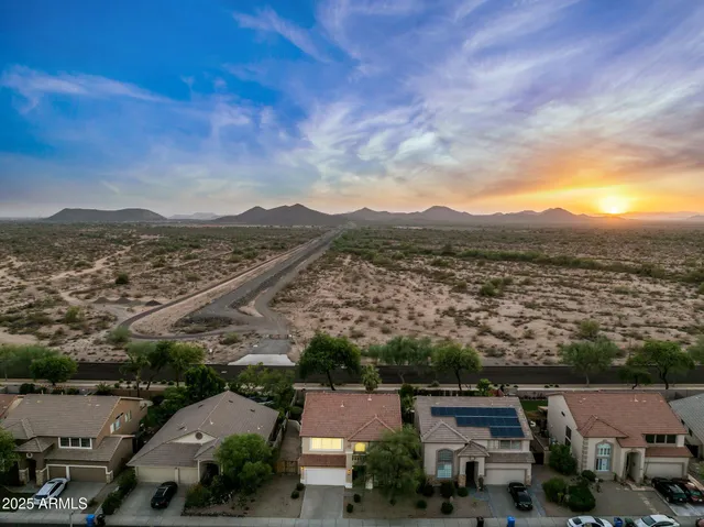 $734,000 | 25830 North 40th Place, Phoenix, AZ 85050