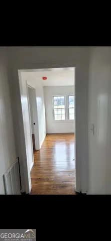 a view of empty room with window