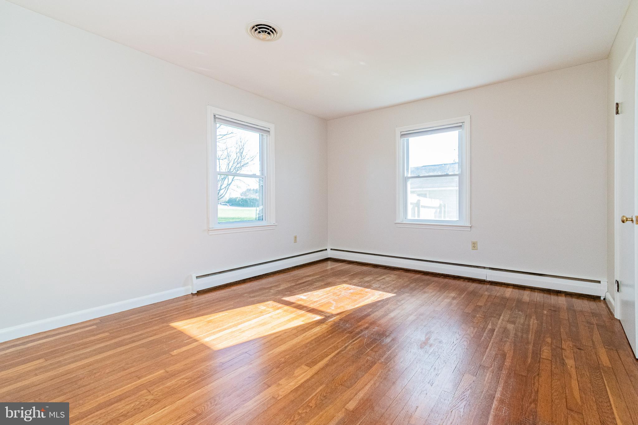 4317 Hampshire Road Hampstead, MD 21074 - Photo 23 of 34