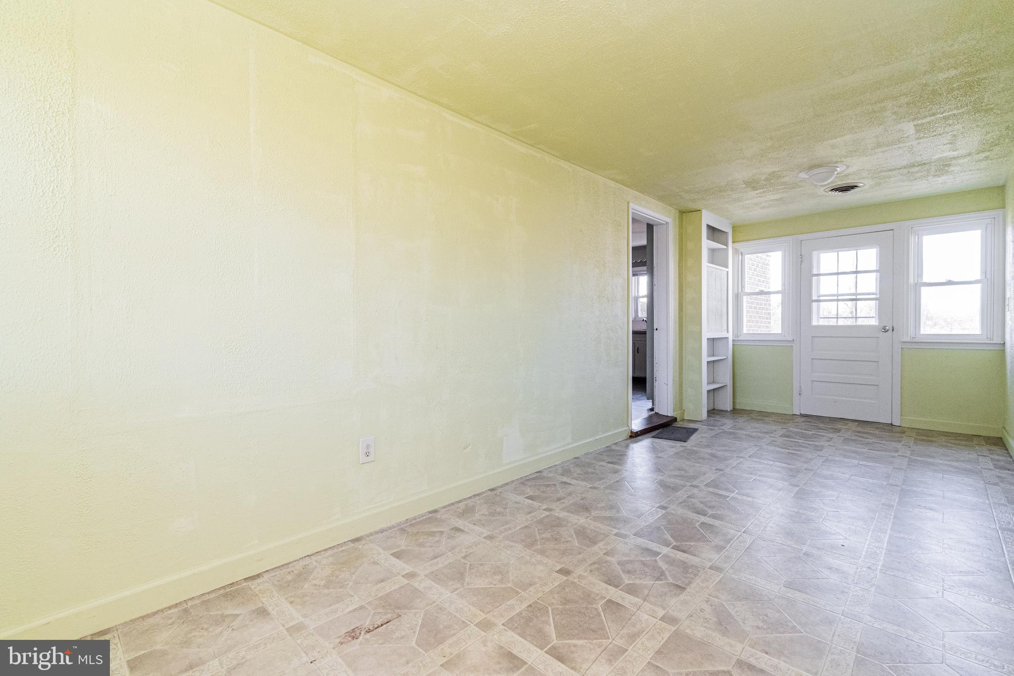 4317 Hampshire Road Hampstead, MD 21074 - Photo 28 of 34