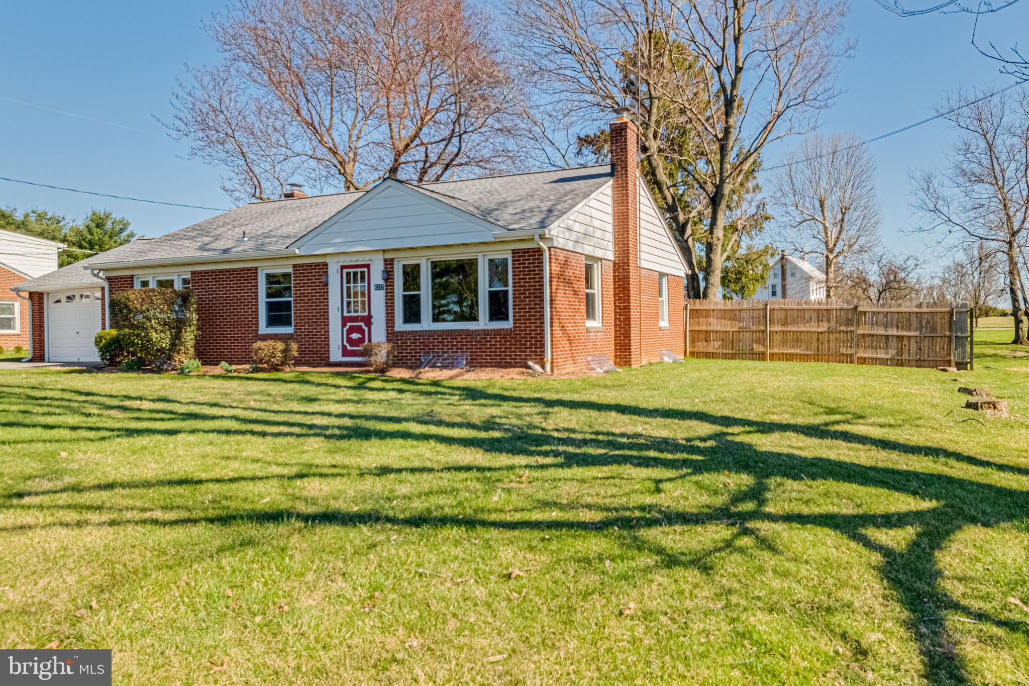 4317 Hampshire Road Hampstead, MD 21074 - Photo 3 of 34