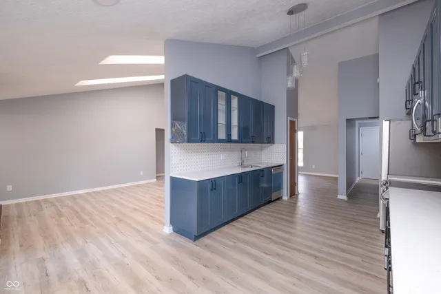 $369,900 | 9362 Helmsdale Drive, Indianapolis, IN 46256