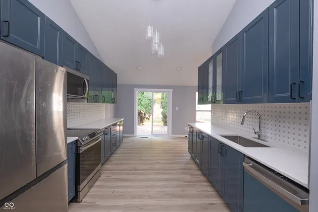 $369,900 | 9362 Helmsdale Drive, Indianapolis, IN 46256