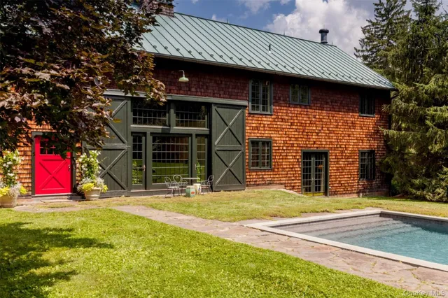 a view of outdoor space yard and garage