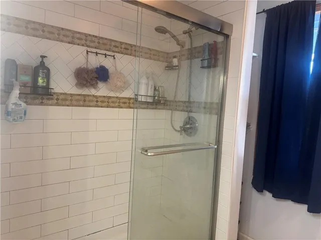 $585,000 | 2511 Northeast County Road 13514, Adrian, MO 64720