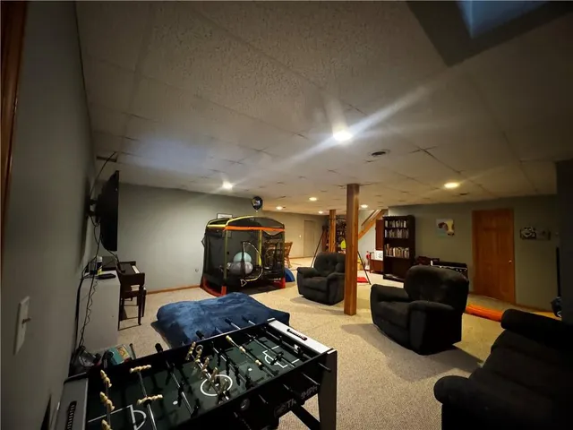 $585,000 | 2511 Northeast County Road 13514, Adrian, MO 64720