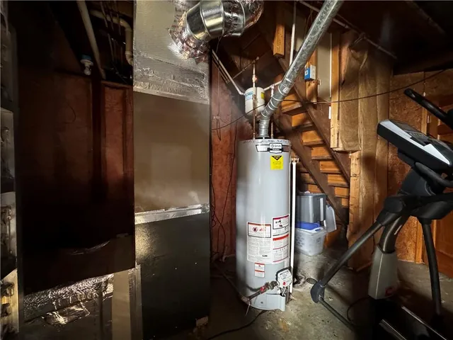 $585,000 | 2511 Northeast County Road 13514, Adrian, MO 64720