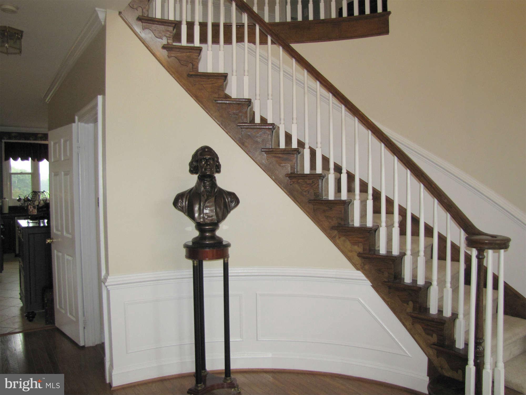 4003 Zulla Road The Plains, VA 20198 - Photo 13 of 30 Staircase