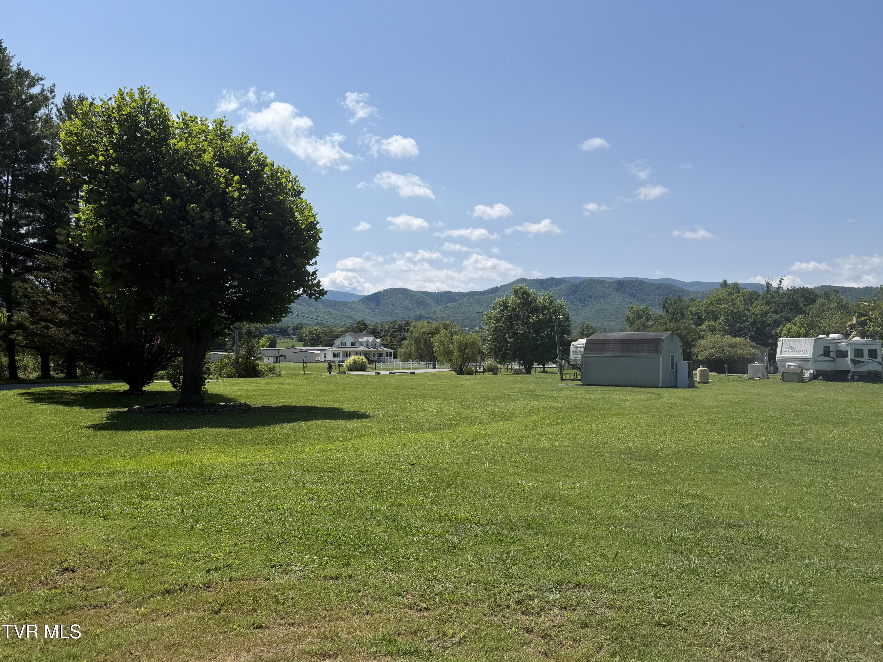 110 Fishpond Road Chuckey, TN 37641 - Photo 8 of 12 IMG_7070
