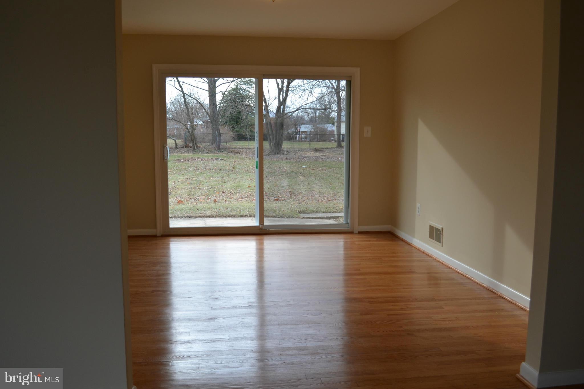 16208 Dorset Road Laurel, MD 20707 - Photo 4 of 30 Dining Room