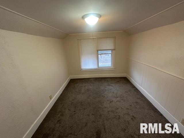 2305 Northeast Monroe Street, Unit B Peoria, IL 61603 - Photo 7 of 9