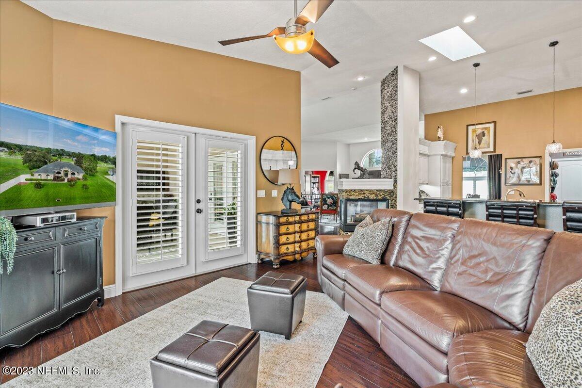 1289 North Cherry Pop Drive Hernando, FL 34442 - Photo 35 of 99 37-Family Room