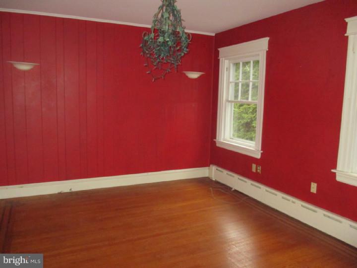 742 Oakview Road Ardmore, PA 19003 - Photo 4 of 13 Gallery Image 4