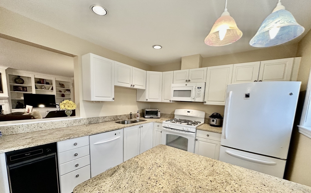 96 Anderer Lane, Unit 5 Boston, MA 02132 - Photo 8 of 28