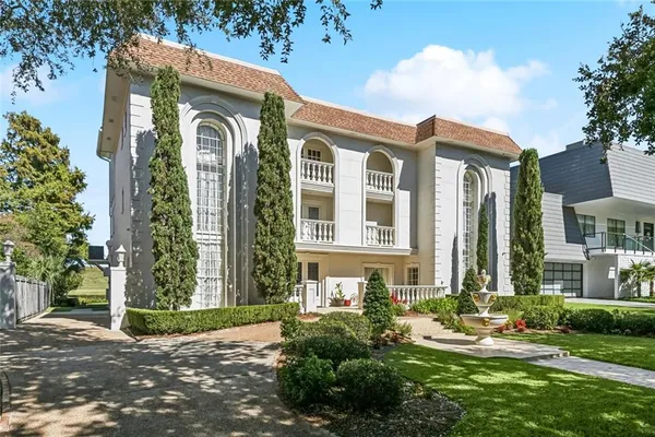 $1,790,000 | 5909 Cleveland Place, Metairie, LA 70003