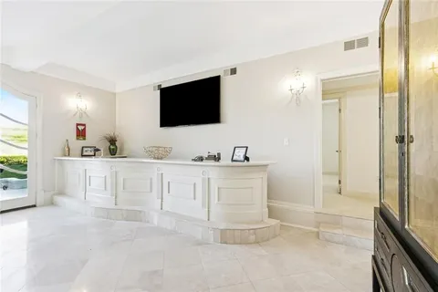 $1,790,000 | 5909 Cleveland Place, Metairie, LA 70003