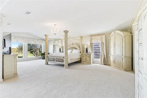 $1,790,000 | 5909 Cleveland Place, Metairie, LA 70003