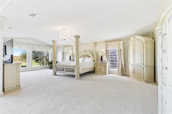 $1,790,000 | 5909 Cleveland Place, Metairie, LA 70003