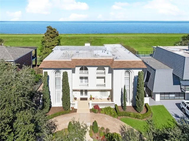 $1,790,000 | 5909 Cleveland Place, Metairie, LA 70003