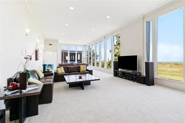 $1,790,000 | 5909 Cleveland Place, Metairie, LA 70003