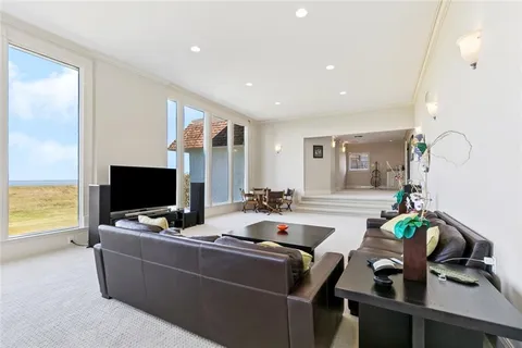 $1,790,000 | 5909 Cleveland Place, Metairie, LA 70003