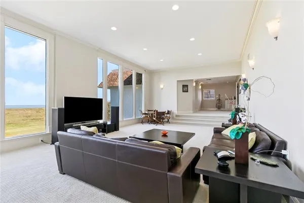 $1,790,000 | 5909 Cleveland Place, Metairie, LA 70003