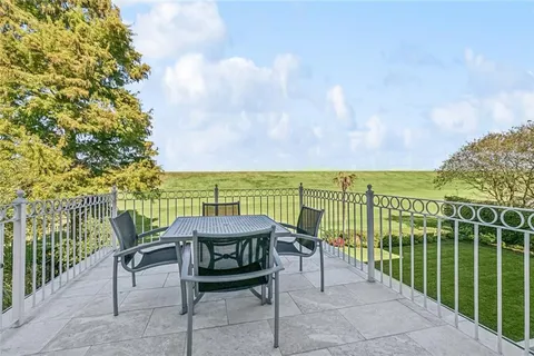 $1,790,000 | 5909 Cleveland Place, Metairie, LA 70003