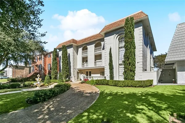 $1,790,000 | 5909 Cleveland Place, Metairie, LA 70003