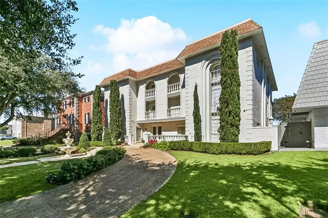 $1,790,000 | 5909 Cleveland Place, Metairie, LA 70003