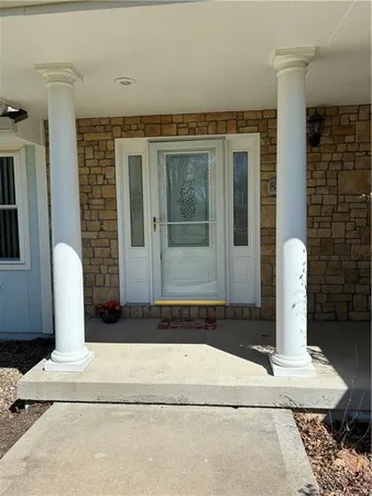 $615,000 | 7211 South Arnett Road, Grain Valley, MO 64029