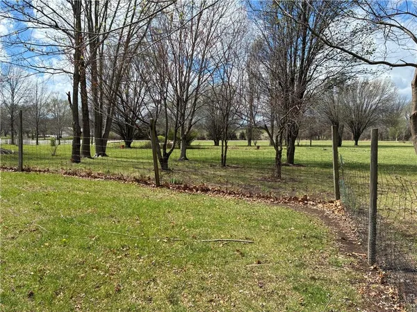 $615,000 | 7211 South Arnett Road, Grain Valley, MO 64029