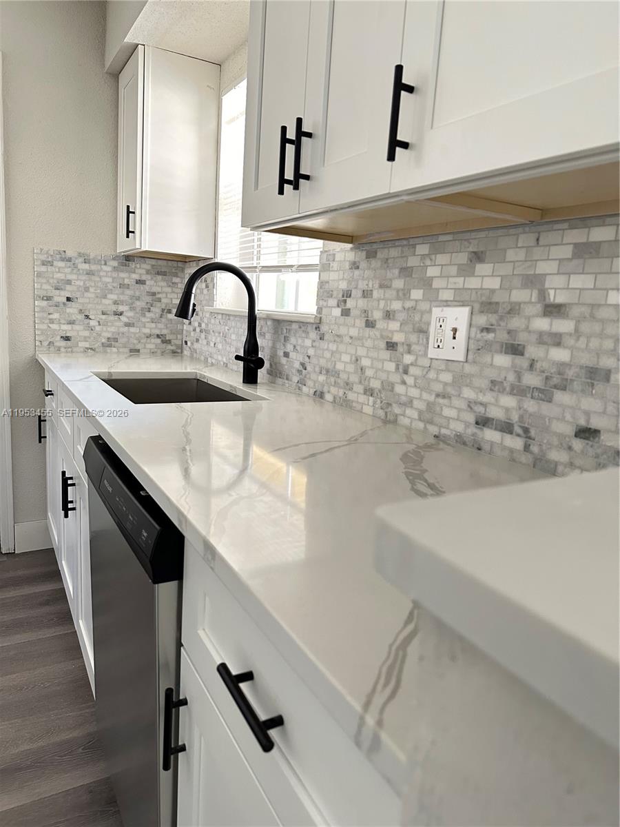 833 Riverside Drive, Unit 831 Coral Springs, FL 33071 - Photo 4 of 8