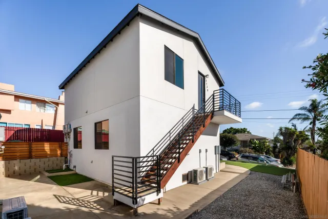 $2,750,000 | 6728-34 Thomson Court, San Diego, CA 92111