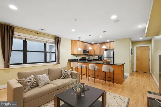 $365,000 | 1323 K Street Southeast, Unit 203, Washington, DC 20003