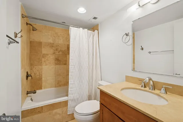 $365,000 | 1323 K Street Southeast, Unit 203, Washington, DC 20003