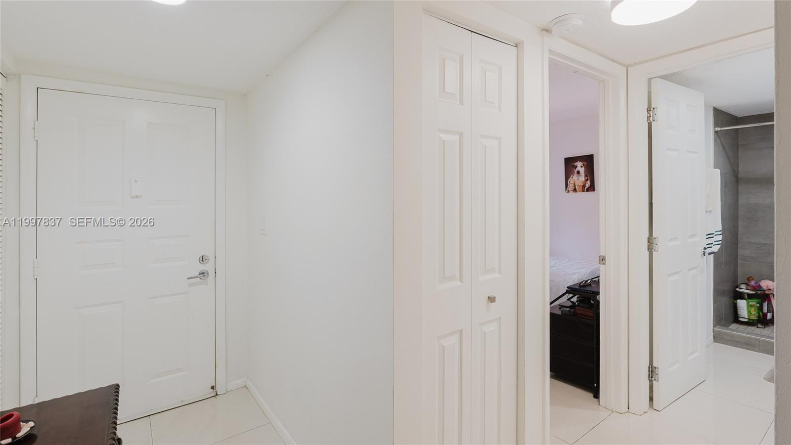 101 Southwest 96th Terrace, Unit 101 Plantation, FL 33324 - Photo 4 of 37 a view of a hallway