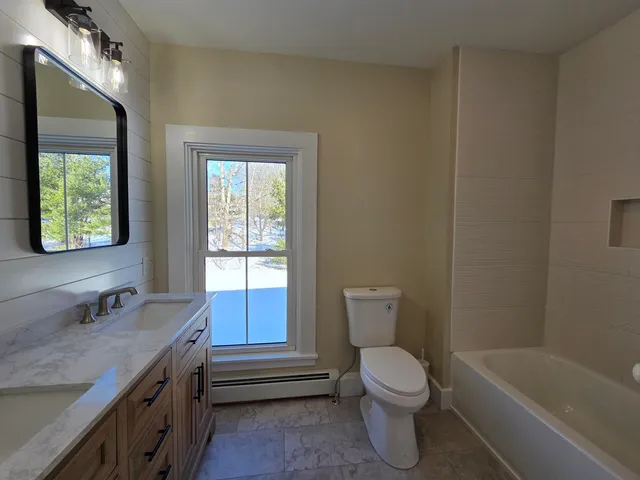 $559,900 | 476 Winthrop Center Road, Winthrop, ME 04364