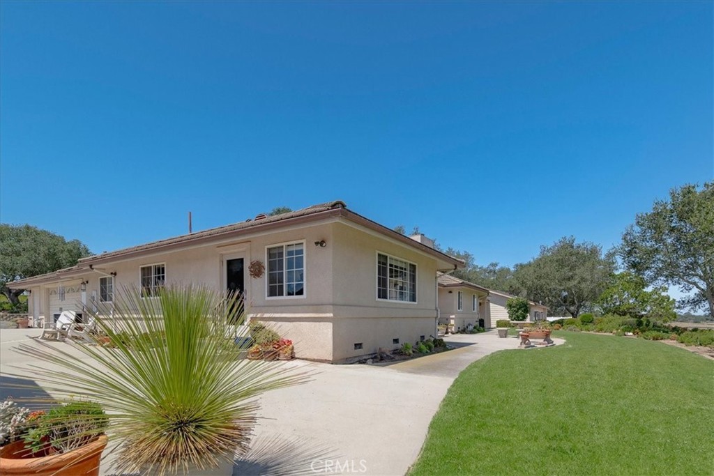 688 Willow Road Nipomo, CA 93420 - Photo 9 of 45 Gallery Image 9