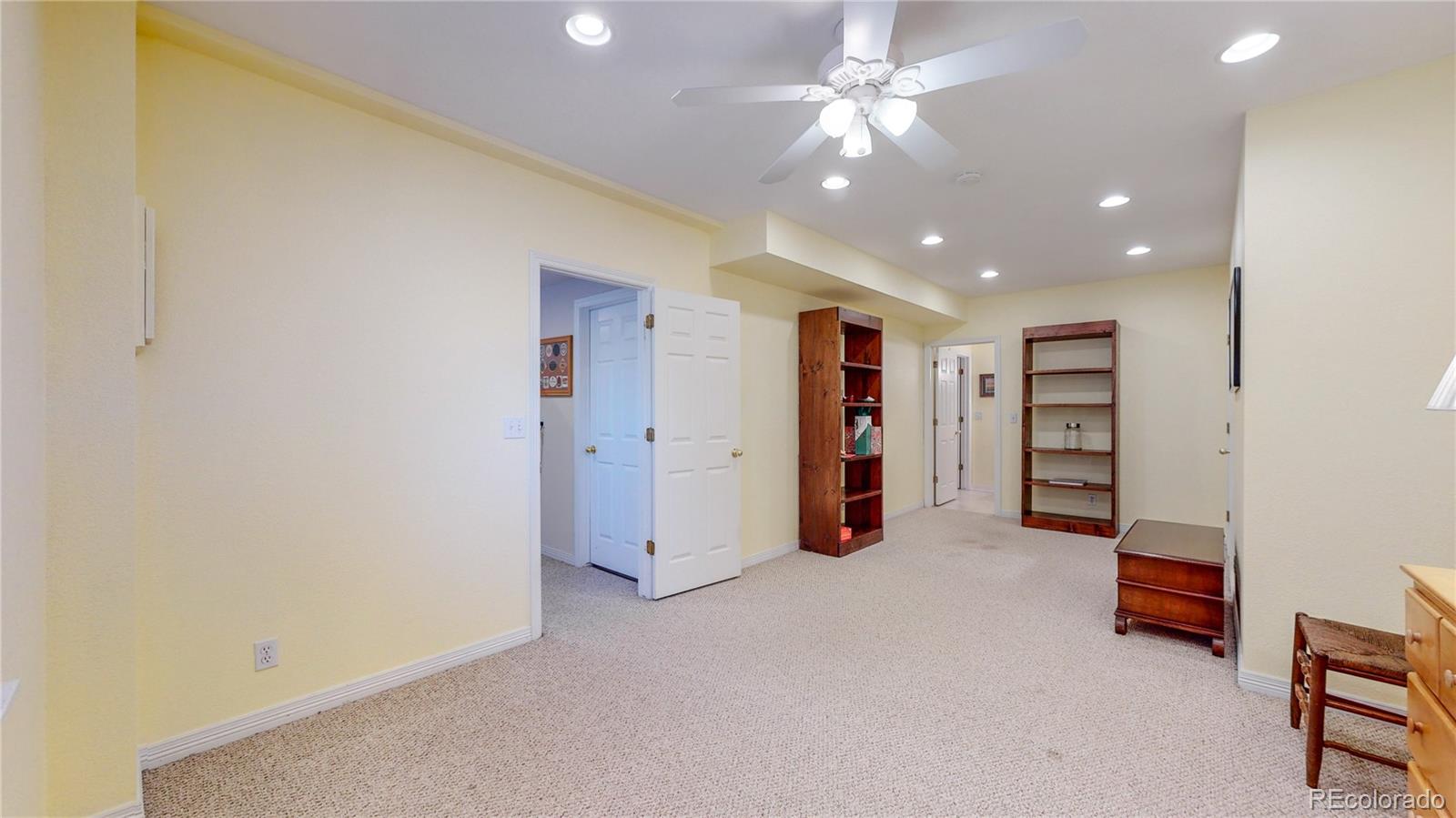 9738 Sylvestor Road Highlands Ranch, CO 80129 - Photo 24 of 40 Gallery Image 24