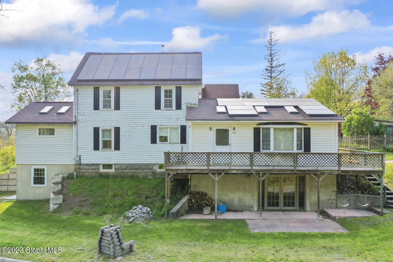 101 Travers Road Amsterdam, NY 12010 - Photo 14 of 54 House